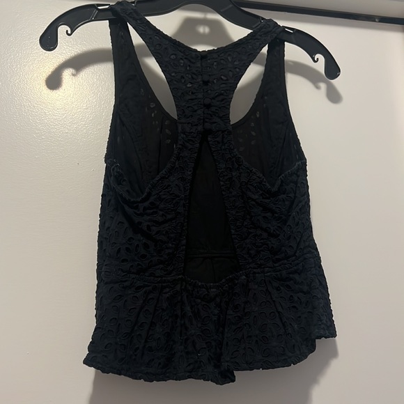 Urban Outfitters - black racer back w/ side zip flowy tank top - Picture 4 of 7